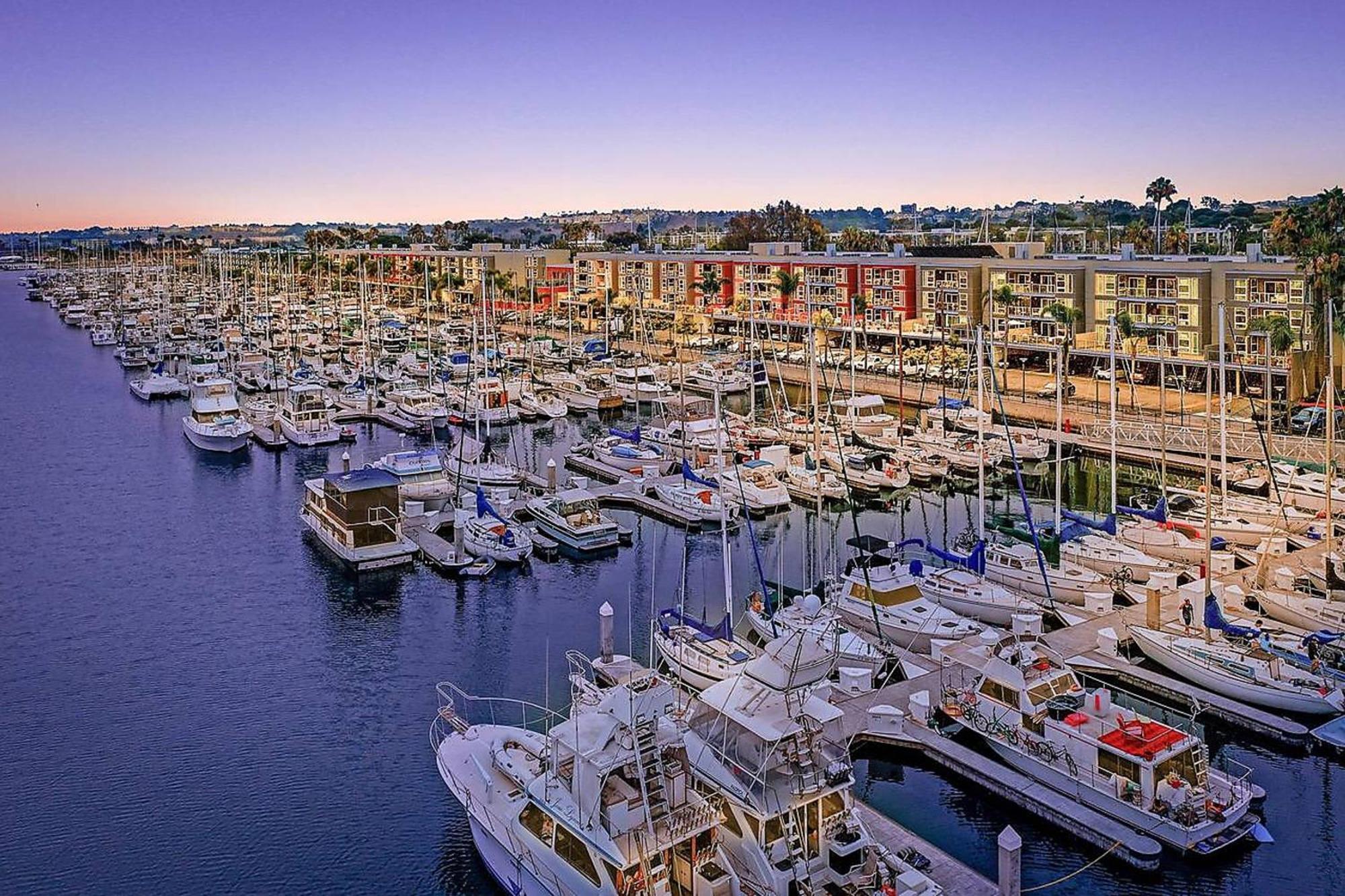Hotel By Marriott Marina Del Rey Los Angeles